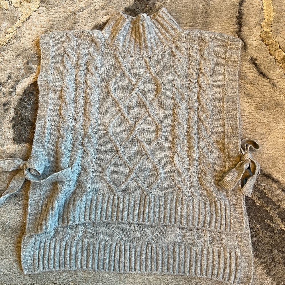 Primark Light Gray Cable Knit Turtleneck Sweater with Open Sides that Tie